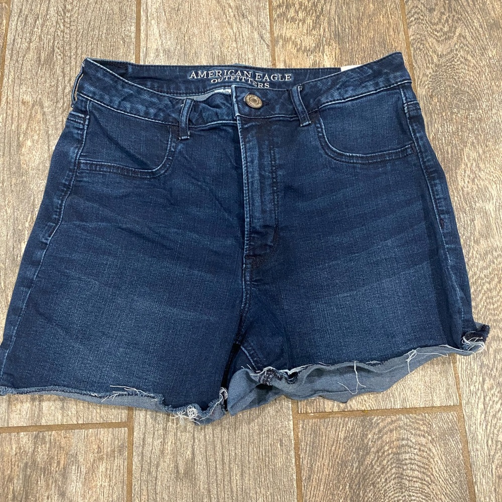 American Eagle super stretch size 12 shorts